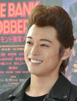 舞台『THE BANK ROBBERY！〜ダイヤモンド強奪大作戦〜』初日囲み取材に登場した元木聖也