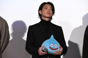 映画『ドラゴンクエスト　ユア・ストーリー』初日舞台挨拶に登場した佐藤健