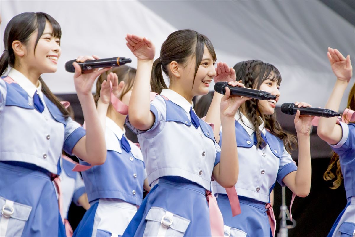 日向坂46、改名後初のTIFで躍動！ ステージ“トリ”の大役で会場を熱狂の渦に