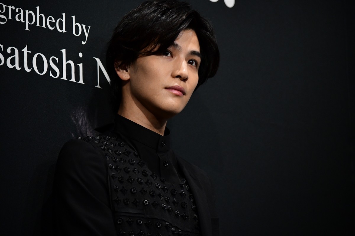 岩田剛典、永瀬正敏撮影の写真集で「意外と彫が深いんだな」と新発見