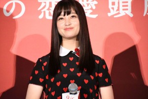 『かぐや様は告らせたい ～天才たちの恋愛頭脳戦～』完成披露舞台挨拶に登場した橋本環奈