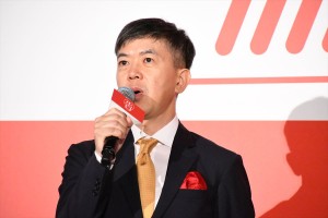 『かぐや様は告らせたい ～天才たちの恋愛頭脳戦～』完成披露舞台挨拶に登場した河合勇人監督