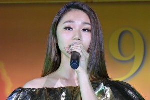 映画『ライオン・キング』プレミアム吹替版スペシャル上映会で劇中歌「サークル・オブ・ライフ」を熱唱したRIRI