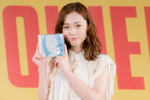 1stシングル「未完成な光たち」 デビュー記念イベント時の福原遥