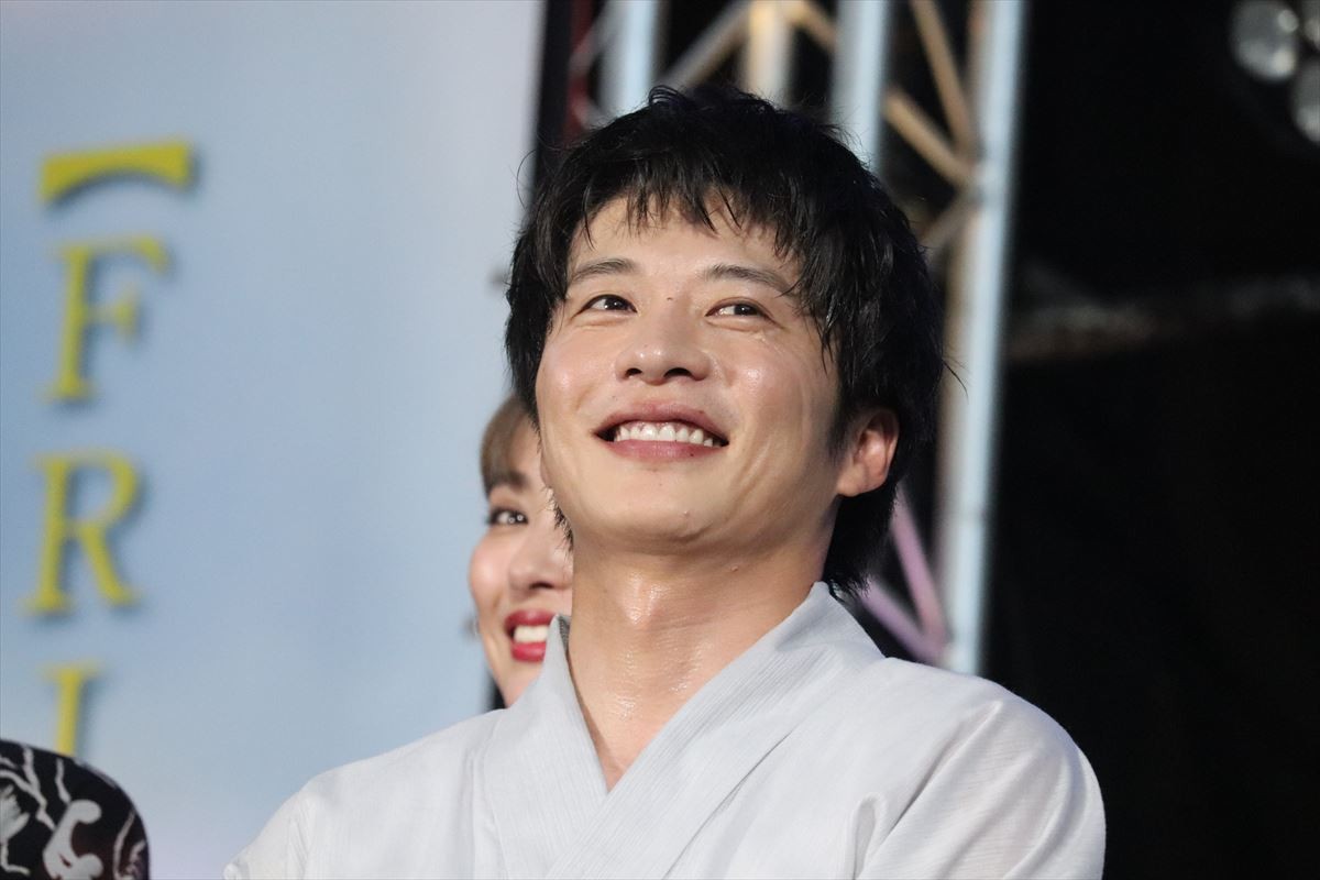吉田鋼太郎、田中圭＆林遣都に「いつも仲良くしている」と嫉妬!?