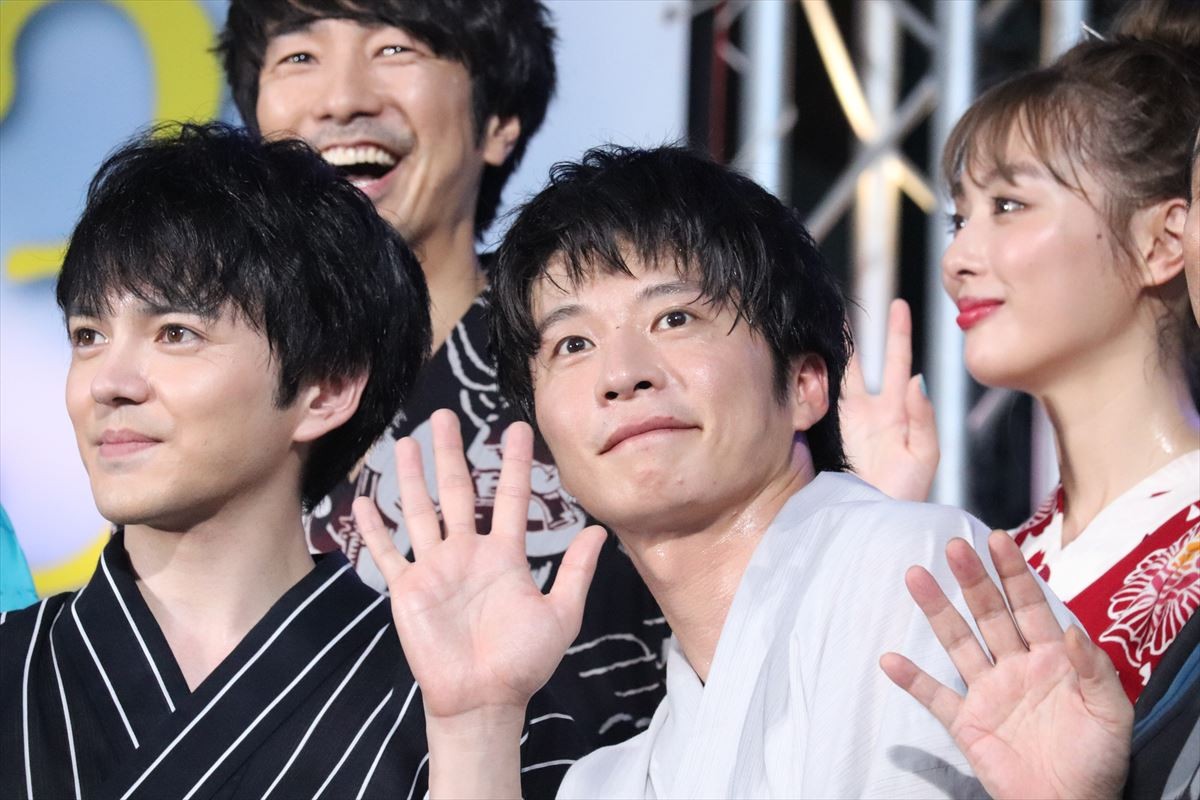 吉田鋼太郎、田中圭＆林遣都に「いつも仲良くしている」と嫉妬!?
