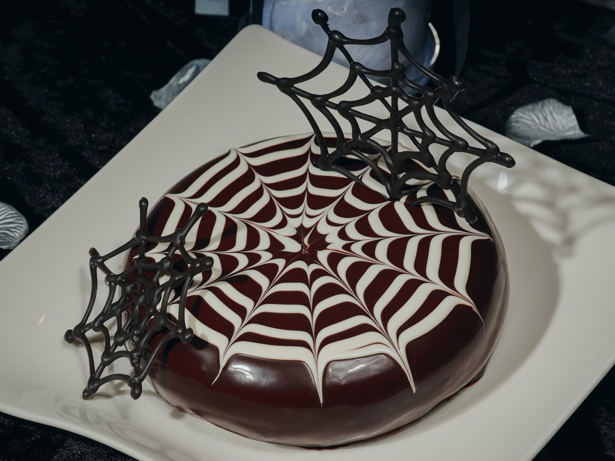ヒルトン東京ベイのハロウィンデザートビュッフェ「Trick or Tea time」