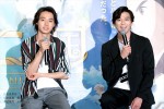 （左から）映画『二ノ国』公開直前！夏休みイベントに登場した山崎賢人、新田真剣佑