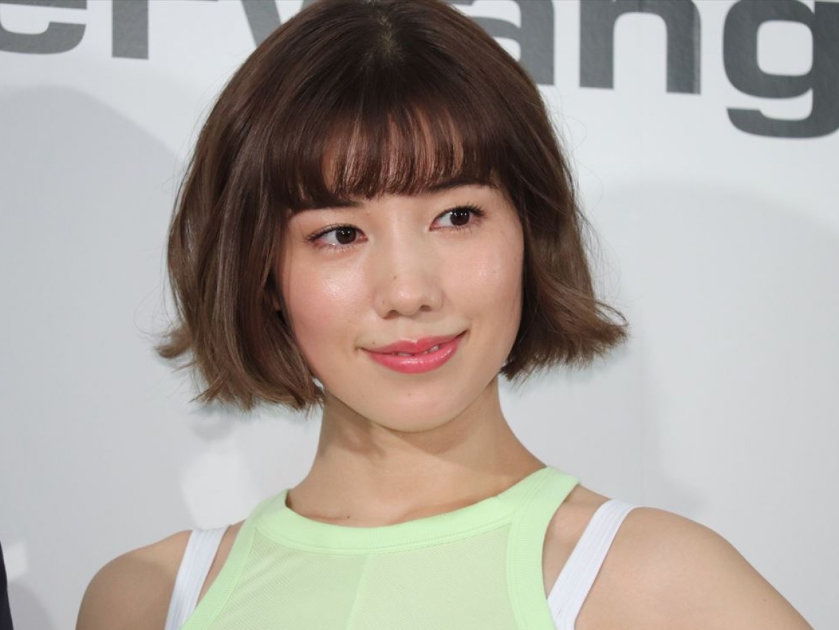 仲里依紗、くるくる髪の毛が「さらにくるくる」　お気に入りヘア披露