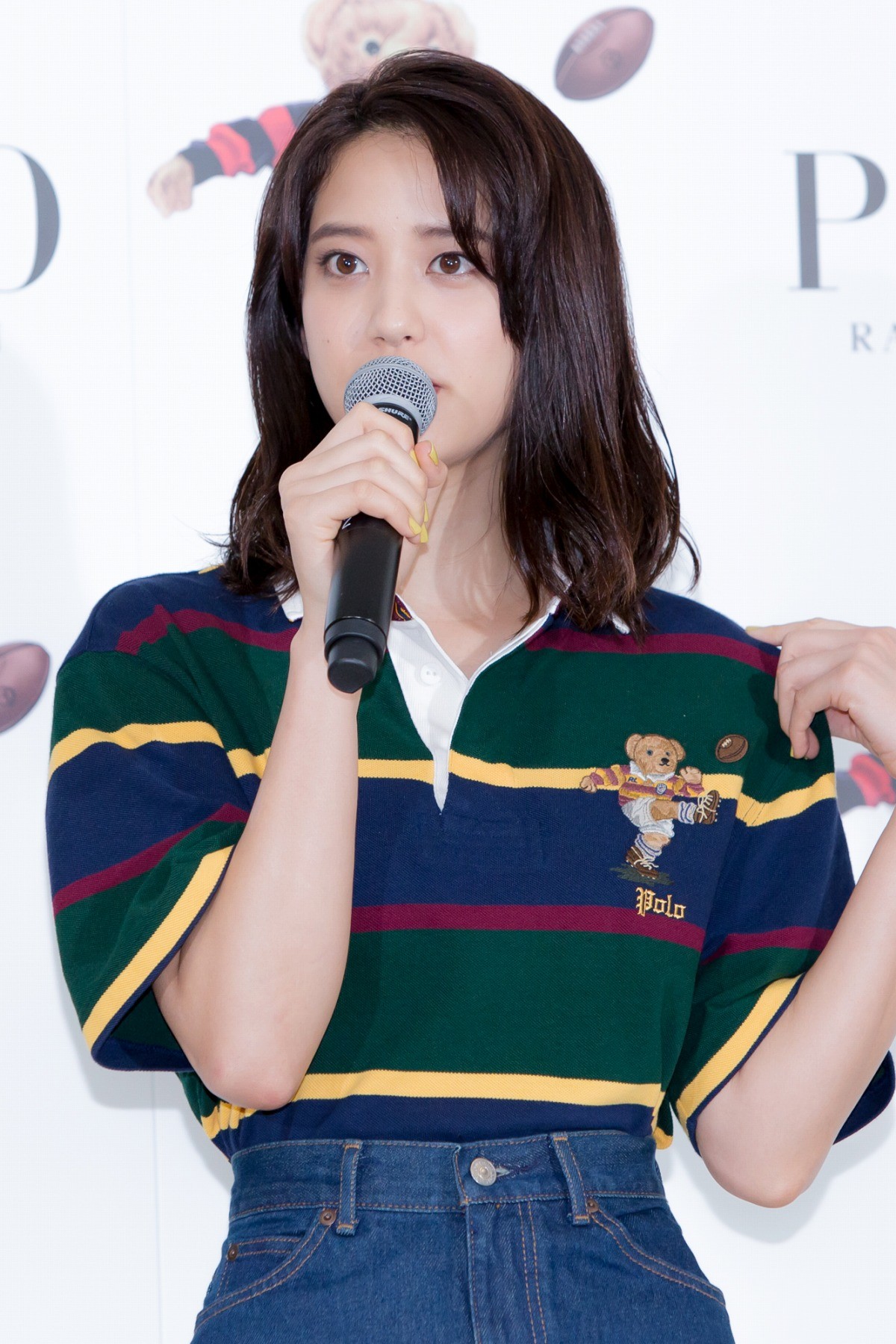 山崎紘菜、“ポロ ベア”にメロメロ　五郎丸歩選手もニッコリ