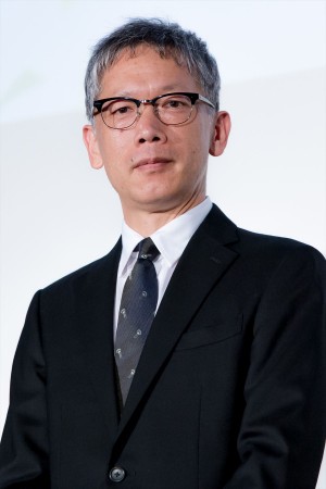 『ダンスウィズミー』初日舞台挨拶に登場した矢口史靖監督