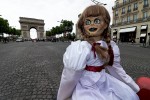 アナベルちゃん、フランスの凱旋門を訪問