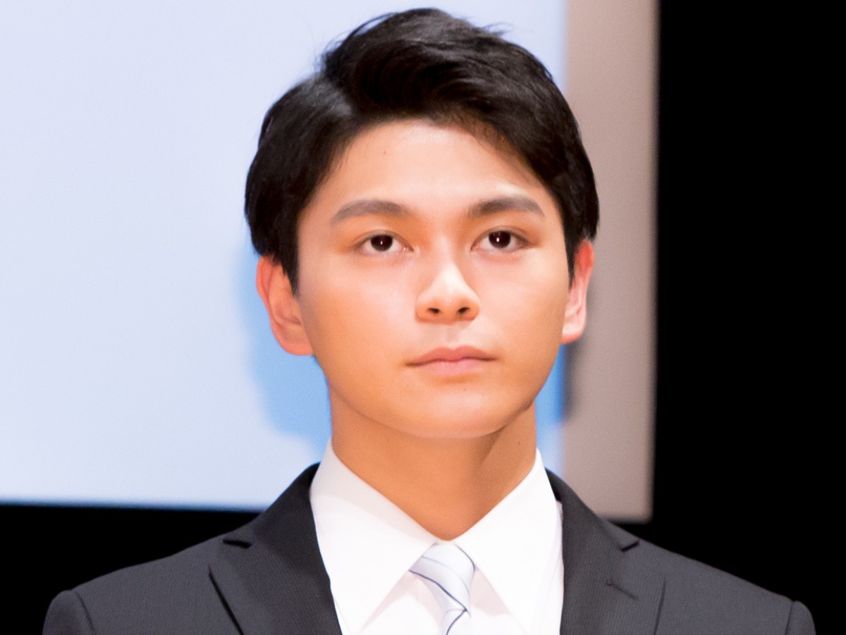 弟 真剣 佑 新田真剣佑の弟・眞栄田郷敦に「遺伝子強すぎ」 異母兄弟はアノ人…