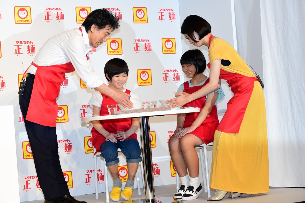 二階堂ふみ、エプロン姿で登場　父の教えは「悩んだときは、食べて寝ろ」