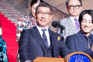 映画『記憶にございません！』レッドカーペットイベント・完成披露試写会舞台挨拶に登場した中井貴一