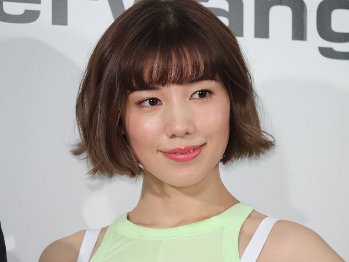 仲里依紗、自由すぎる“ナイトルーティン”動画にファン歓喜「女優さんも、同じ人間」