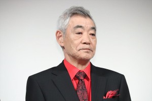 『ある船頭の話』完成披露試写会に登場した柄本明