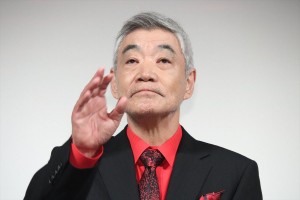 『ある船頭の話』完成披露試写会に登場した柄本明