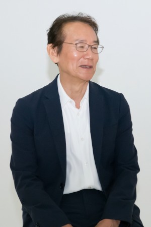 映画『カツベン！』周防監督「全国しゃべくり道中」途中経過報告会に登場した周防正行監督