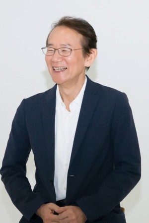 映画『カツベン！』周防監督「全国しゃべくり道中」途中経過報告会に登場した周防正行監督