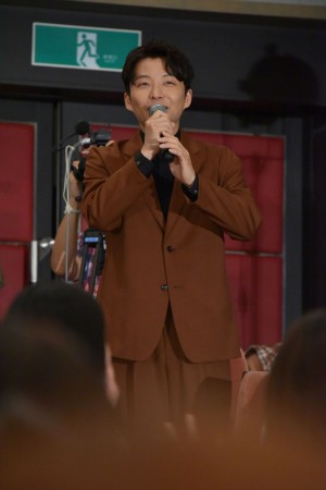 映画『引っ越し大名！』公開直前イベントに登場した星野源