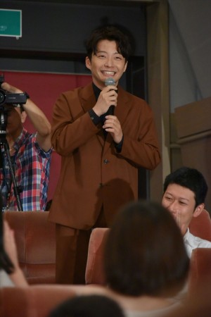 映画『引っ越し大名！』公開直前イベントに登場した星野源