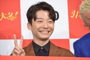 映画『引っ越し大名！』公開直前イベントに登場した星野源