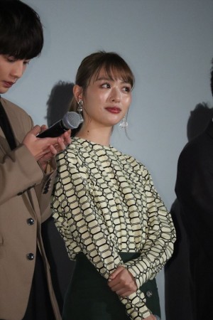 『劇場版おっさんずラブ ～LOVE or DEAD～』初日舞台挨拶に登場した内田理央