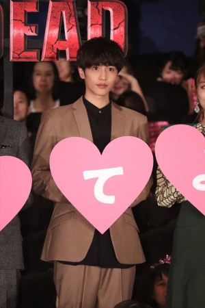 『劇場版おっさんずラブ ～LOVE or DEAD～』初日舞台挨拶に登場した志尊淳