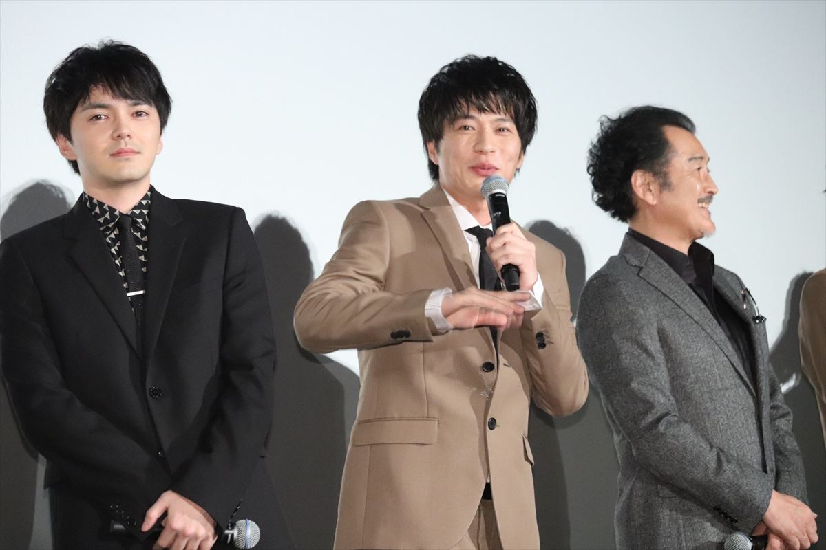田中圭、『おっさんずラブ』公開に「感謝しかない」 吉田鋼太郎の言葉に涙こらえる