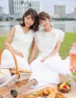 『フジテレビ女性アナウンサーカレンダー2020　 ‐NEW STYLE‐』8月：三田友梨佳、竹内友佳