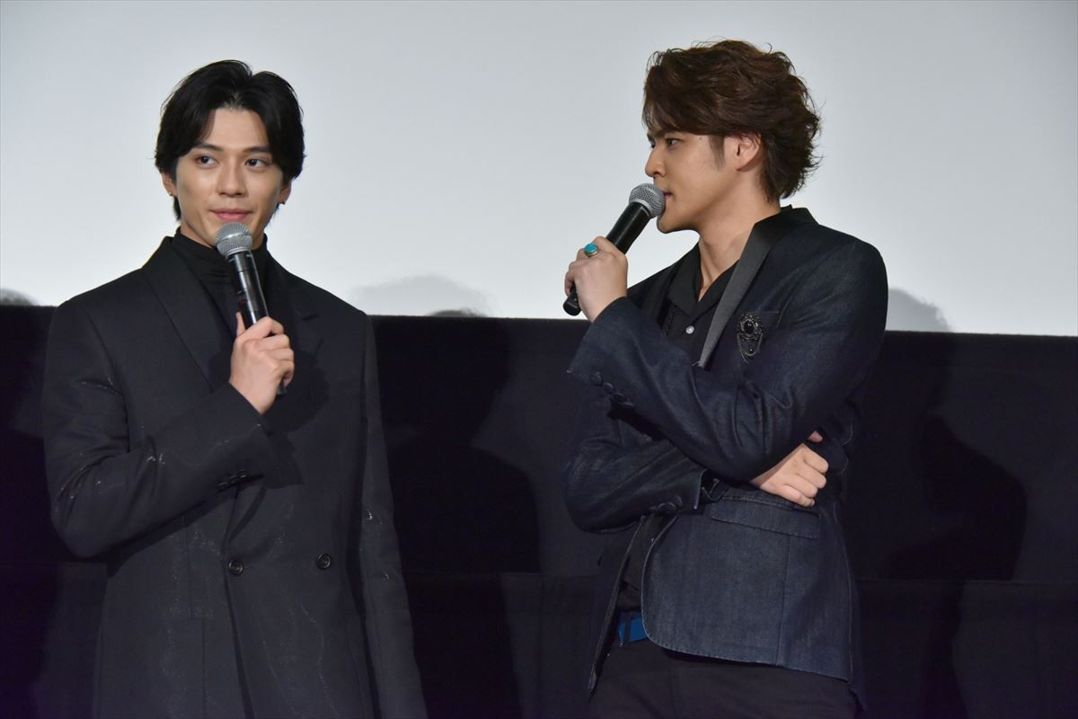山崎賢人＆新田真剣佑、互いを「好き」と告白　相思相愛っぷり見せつける