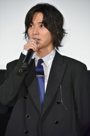 山崎賢人、映画『二ノ国』公開記念舞台挨拶に登場