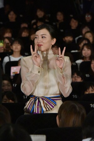 永野芽郁、映画『二ノ国』公開記念舞台挨拶に登場