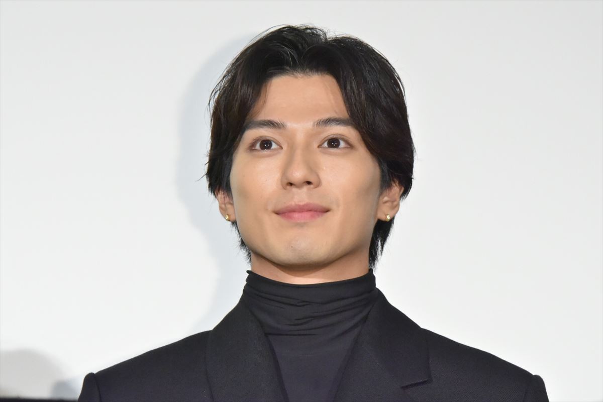 山崎賢人＆新田真剣佑、互いを「好き」と告白　相思相愛っぷり見せつける