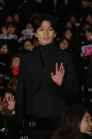 新田真剣佑、映画『二ノ国』公開記念舞台挨拶に登場