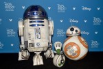 （左から）R2‐D2、D‐O、BB‐8、「D23 Expo 2019」に登場