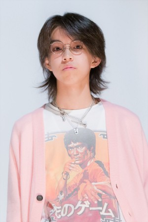 『タロウのバカ』完成披露上映会に登場したYOSHI