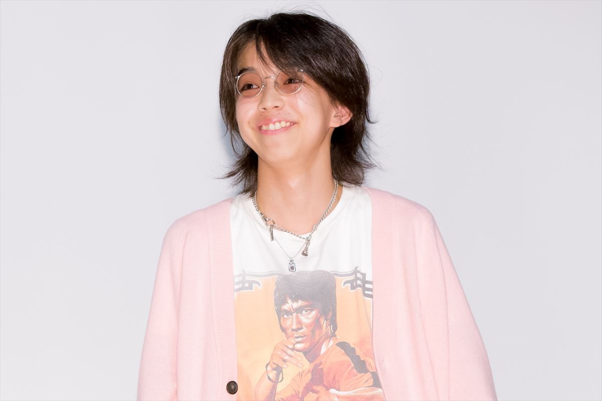 菅田将暉、俳優デビューのYOSHIに「発言にパンツ履いてね」
