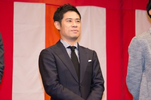 映画『任侠学園』完成披露試写会に登場した伊藤淳史