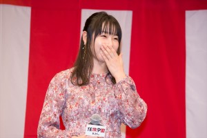 映画『任侠学園』完成披露試写会に登場した桜井日奈子