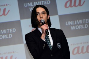 『au UNLIMITED WORLD 発表会』に登場した中川大志