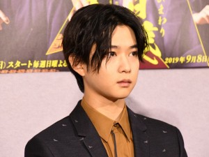 プレミアムドラマ『盤上の向日葵』会見に登場した千葉雄大