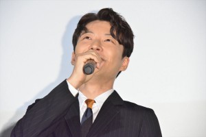 映画『引っ越し大名！』初日舞台挨拶に登場した星野源