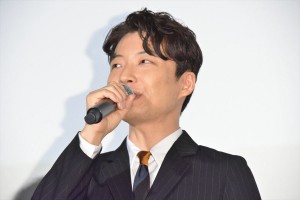 映画『引っ越し大名！』初日舞台挨拶に登場した星野源