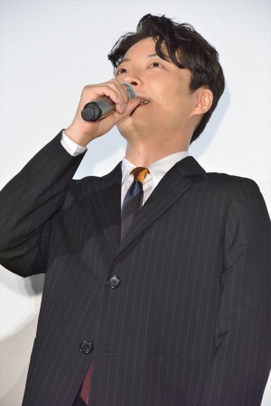 映画『引っ越し大名！』初日舞台挨拶に登場した星野源