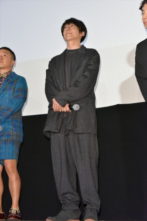 映画『引っ越し大名！』初日舞台挨拶に登場した高橋一生