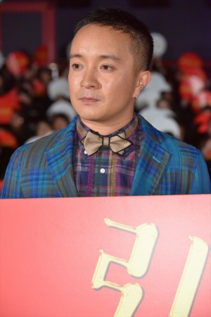 映画『引っ越し大名！』初日舞台挨拶に登場した濱田岳