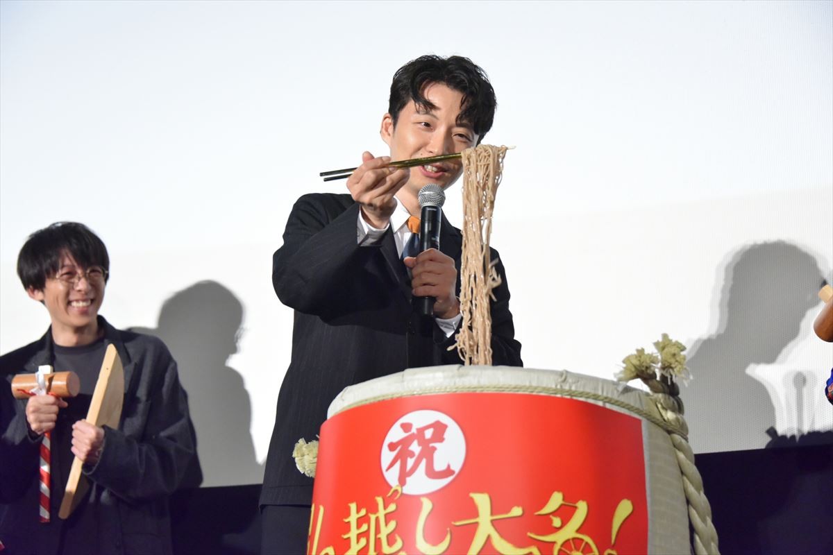 星野源、「インスタグラム始めました」ナマ報告にファン歓声