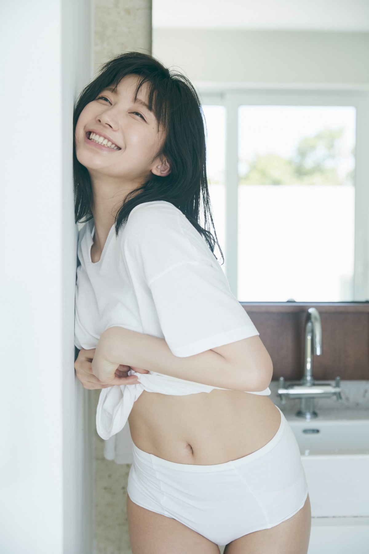 小倉優香 “1日6食”のストイックな生活　憧れの美ボディの持ち主を告白